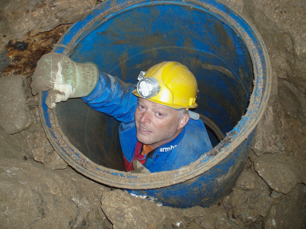 Dave Flowers exiting the blue barrels on the way to the moon dig